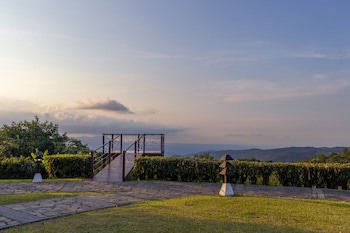Villa Blanca Cloud Forest Hotel + Retreat