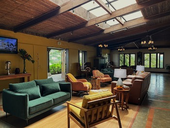 Villa Blanca Cloud Forest Hotel + Retreat