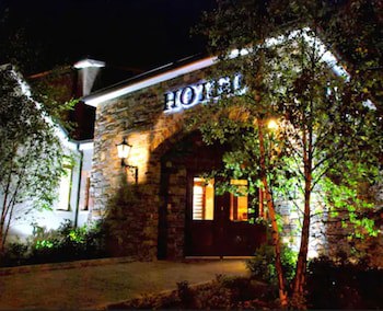 Corr's Corner Hotel