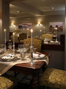 Le Convivial Luxury Suites & Spa