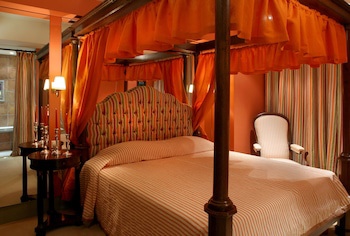 Le Convivial Luxury Suites & Spa