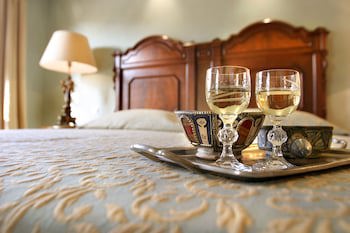 Le Convivial Luxury Suites & Spa