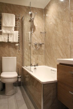 Exeter Court Hotel