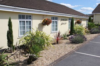 Exeter Court Hotel