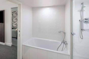 Doubletree By Hilton Manchester - Piccadilly