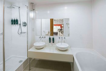 Doubletree By Hilton Manchester - Piccadilly