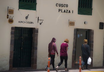 Cusco Plaza Nazarenas