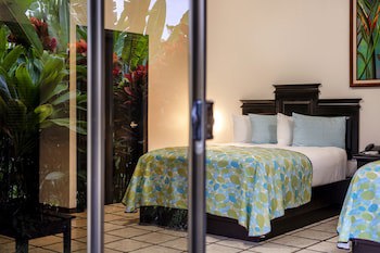 Arenal Manoa & Hot Springs Resort