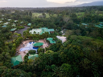 Arenal Manoa & Hot Springs Resort