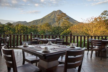 Arenal Manoa & Hot Springs Resort