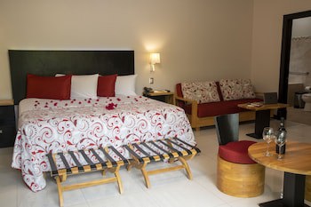 Arenal Manoa & Hot Springs Resort