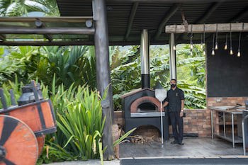 Arenal Manoa & Hot Springs Resort
