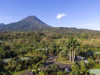 Arenal Manoa & Hot Springs Resort