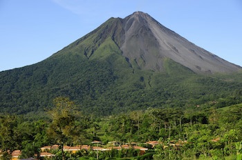 Arenal Manoa & Hot Springs Resort