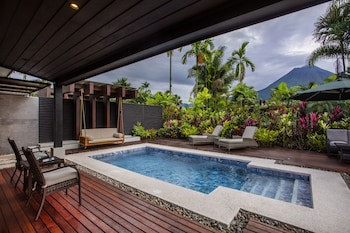 Arenal Manoa & Hot Springs Resort