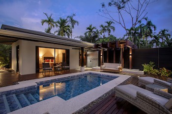 Arenal Manoa & Hot Springs Resort
