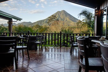 Arenal Manoa & Hot Springs Resort