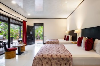 Arenal Manoa & Hot Springs Resort