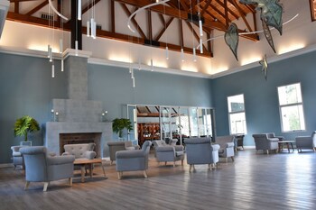 Howard Johnson By Wyndham Resort Pilar