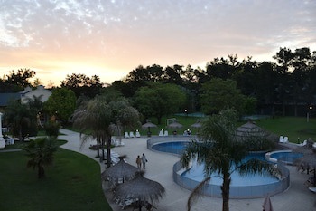 Howard Johnson By Wyndham Resort Pilar