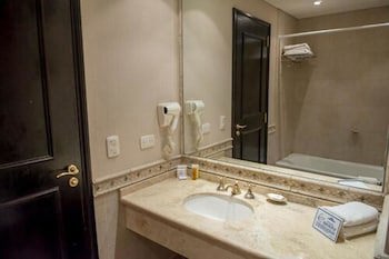 Howard Johnson By Wyndham Resort Pilar