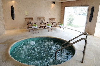 Howard Johnson By Wyndham Resort Pilar