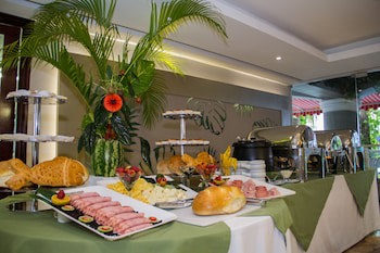 Country International Hotel
