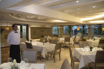 Country International Hotel