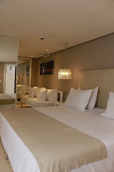 Country International Hotel