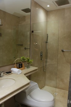 Country International Hotel