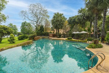 The Legend Chiang Rai Boutique River Resort And Spa