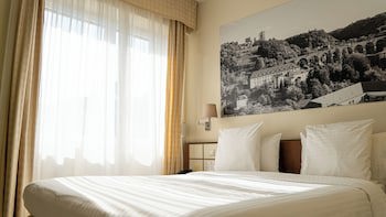 Best Western Plus Grand Hotel Victor Hugo