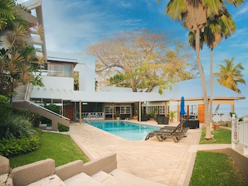 Tropikist Beach Hotel & Resort
