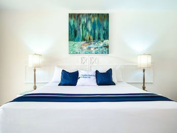 Tropikist Beach Hotel & Resort