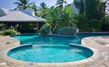 Tropikist Beach Hotel & Resort