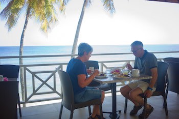 Tropikist Beach Hotel & Resort