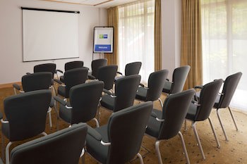 Holiday Inn Express Birmingham Redditch, An Ihg Hotel