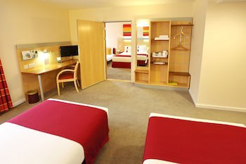 Holiday Inn Express Birmingham Redditch, An Ihg Hotel
