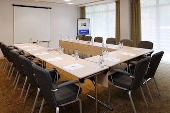 Holiday Inn Express Birmingham Redditch, An Ihg Hotel