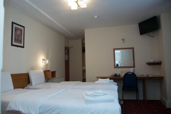 Bridge Park Hotel