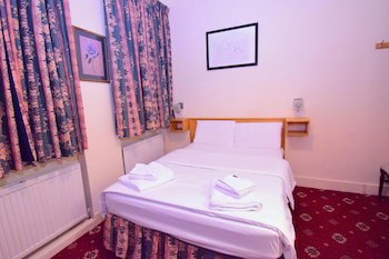 Bridge Park Hotel