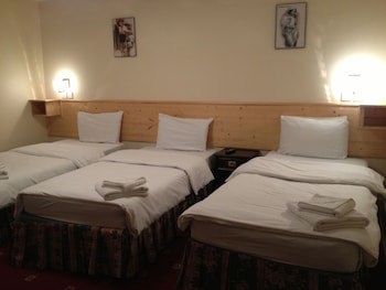 Bridge Park Hotel