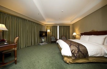 High1 Grand Hotel Main Tower