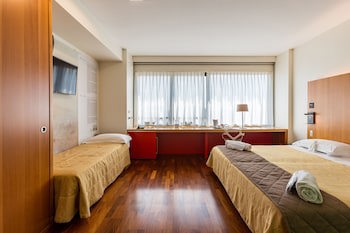 New Ipoint Hotel galeri fotoğrafı