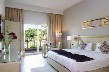 Swiss Inn Pyramids Golf Resort galeri fotoğrafı