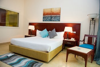 Swiss Inn Pyramids Golf Resort fotoğrafı