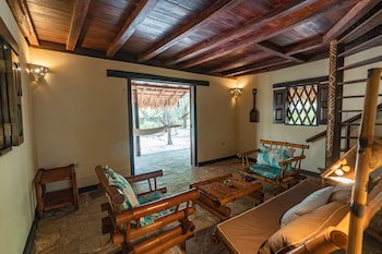Hotel Punta Teonoste