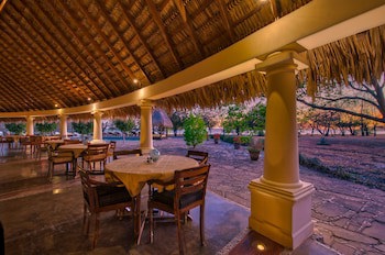Hotel Punta Teonoste