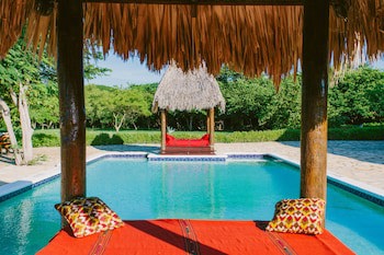 Hotel Punta Teonoste
