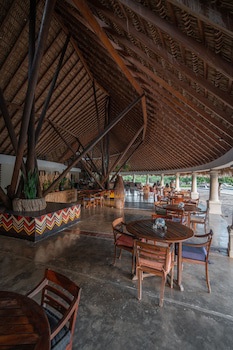 Hotel Punta Teonoste